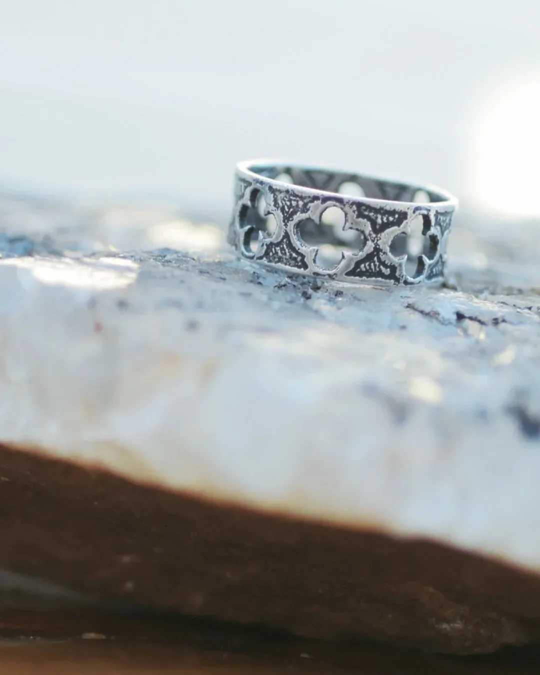 Quatrefoil Ring Band- Etched Sterling