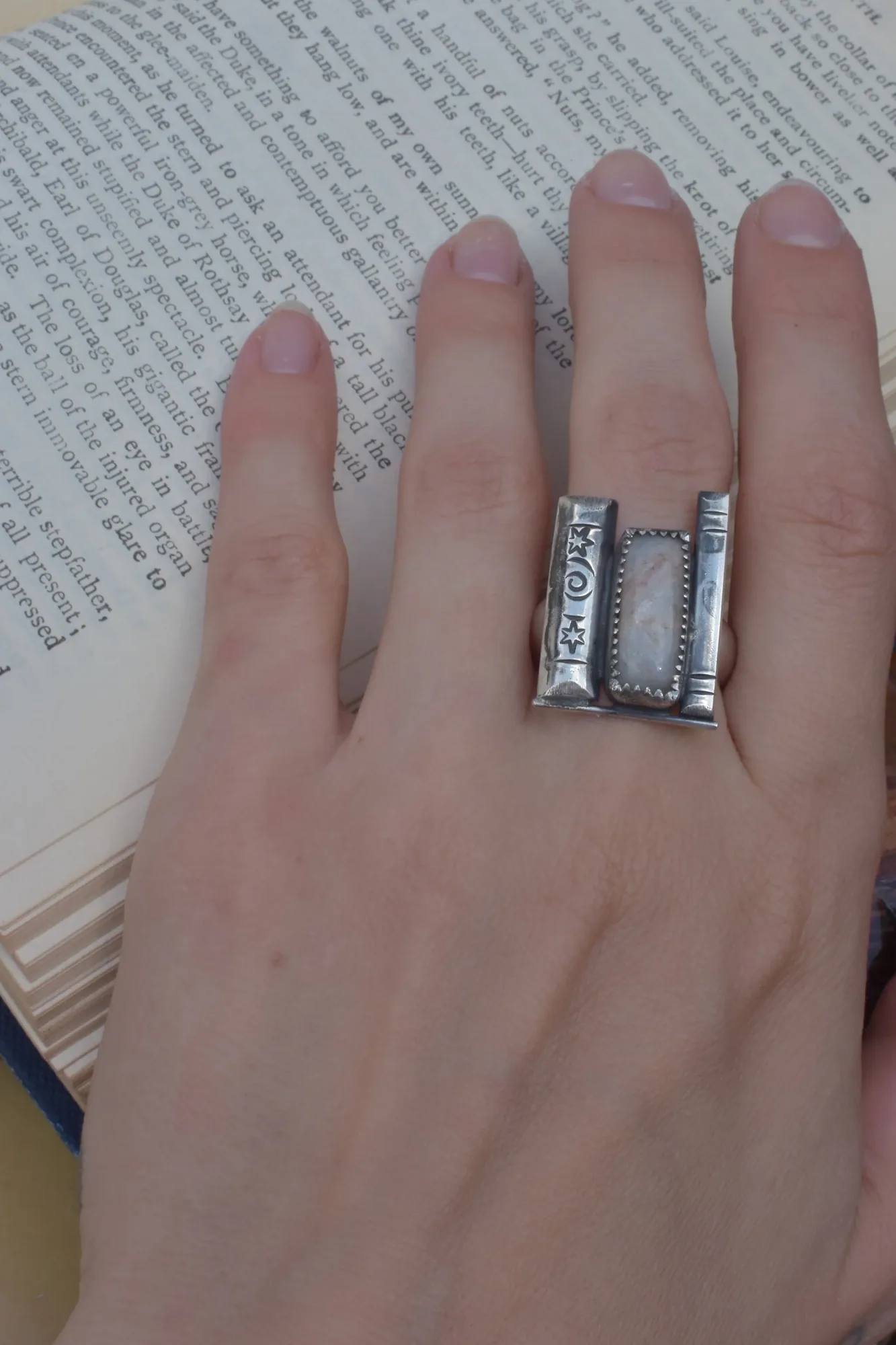 Peristerite Bookshelf ring- size 7