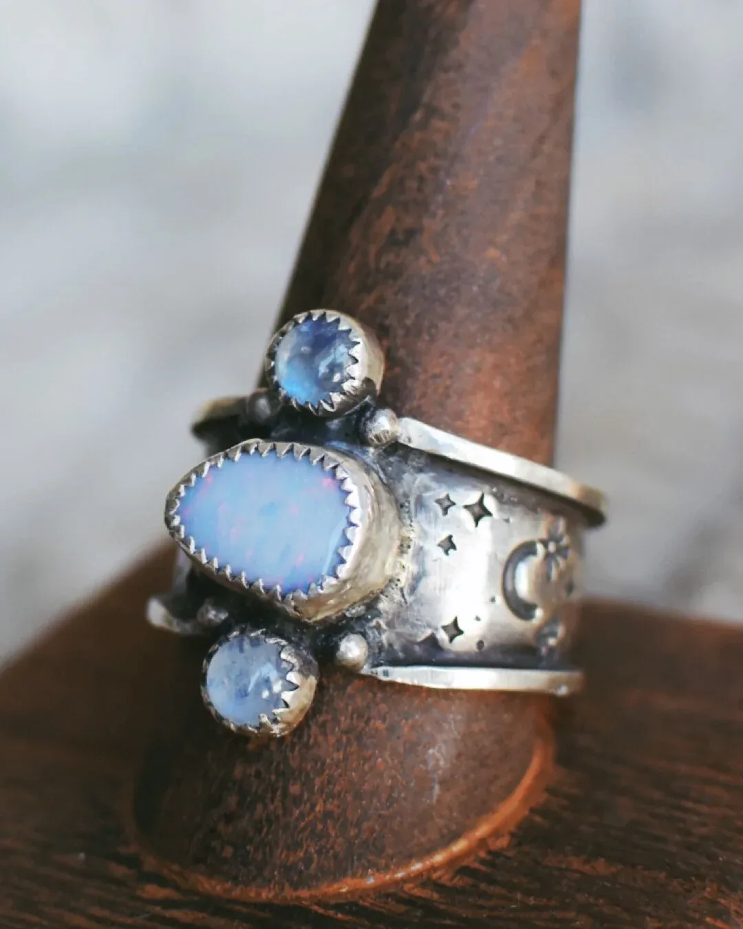 Labradorite Coffin With Pattern Band Ring- Size 9.25